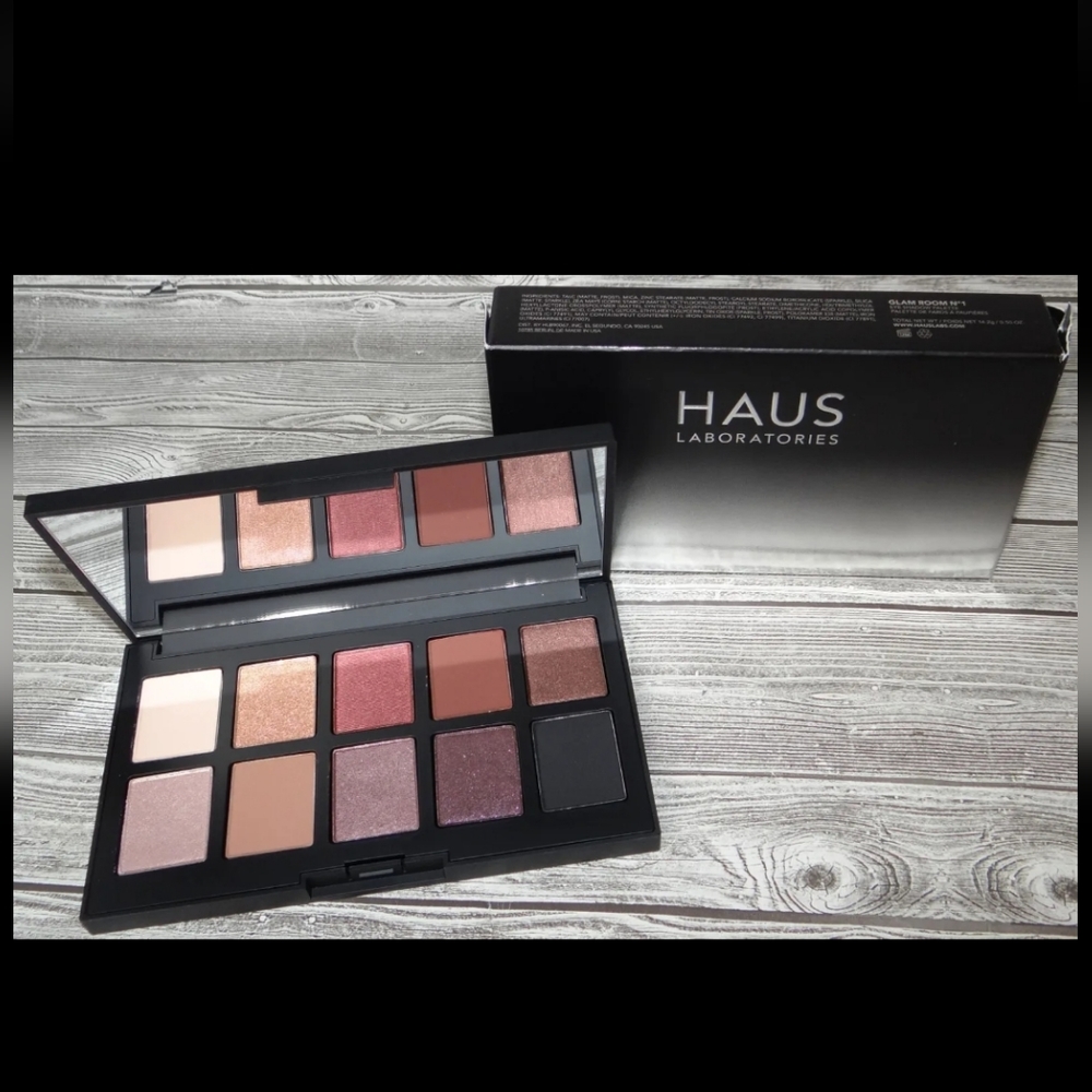 HAUS LABORATORIES Glam Room No1 Fame,  Eye Shadow Palette. NIB